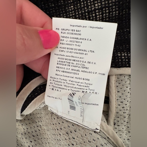 100% virgin wool Hugo Boss vest small - Picture 12 of 17